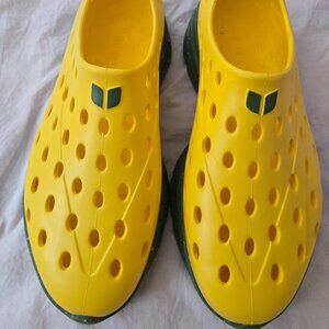 Water Shoes Slip on Sz 12-New